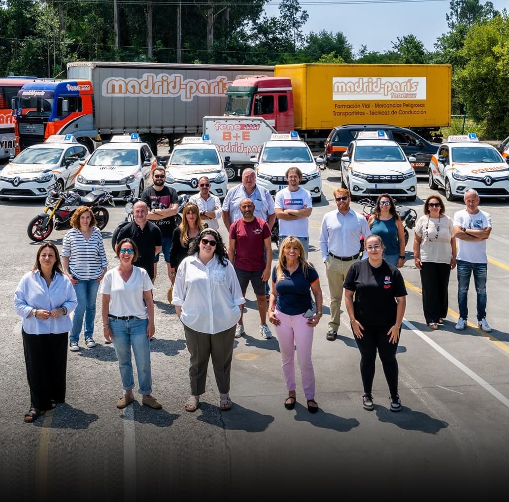 Contactar con autoescuela en Ferrol